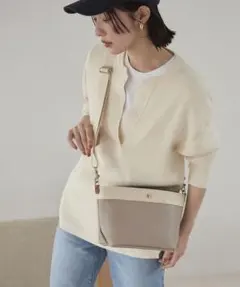 超美品☆Breath TOPKAPI リプル ネオレザー ミニショルダーバッグのサムネイル