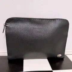 《美品》FENDI(フェンディ)クラッチバッグ レザー