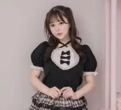 専用 ピウム pium リボンビジューロゴ刺繍Tシャツ ピンク - メルカリ