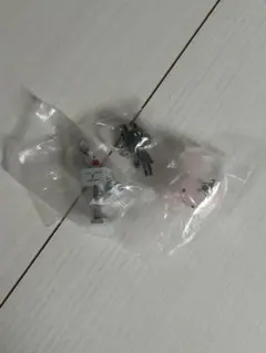 どこでもいっしょ　めじるしアクセサリー　ジュン クロ スズキ