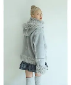 メゾピアノジュニア ひょう柄ベリエちゃんフェイクファーフーディ