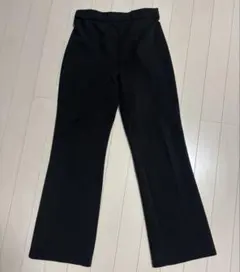 フレアパンツ　テーパードパンツ　UNIQLO fifth オフィスカジュアル