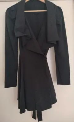 トレンチコート　薄手　黒　ワンピース風　Mサイズ