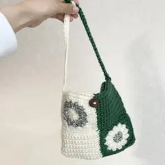 Item thumbnail for item 624f39d1-8c74-4d18-bde3-99a4d23ed6aa