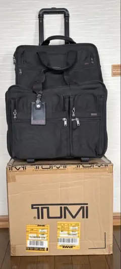 TUMI エキスパンダブル 2輪 キャリーケース 機内持ち込み可 26003D4