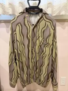 2025年最新】JACQUEMUS メンズ シャツの人気アイテム - メルカリ