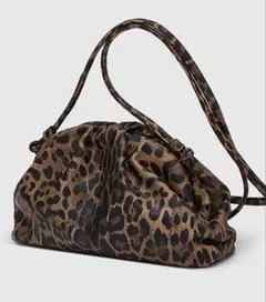 レオパード　バッグ　Leopard Print Ruched Cloud Bag