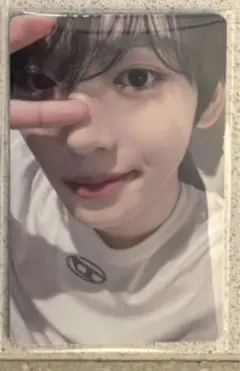 zb1 ハンユジン中国上海 ポップアップ 一直娱yizhiyu トレカ