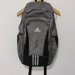 adidas グレー リュック・バックパック