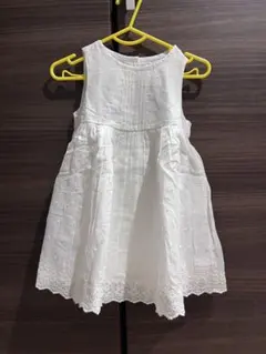 Baby Gapの白いノースリーブワンピース