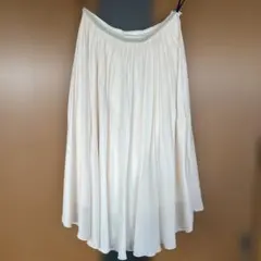 組曲　白プリーツフレアスカート