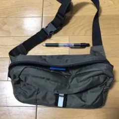 Bチャンピオン ウエストポーチ ショルダーバッグ カーキ色 迷彩