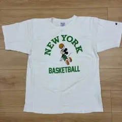 ChampionとミッキーのコラボTシャツのサムネイル