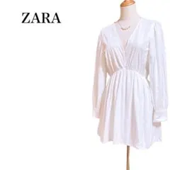 ZARA ザラ　ミニワンピース　ホワイト　刺繍　花柄　フレア　可愛い　フェミニン