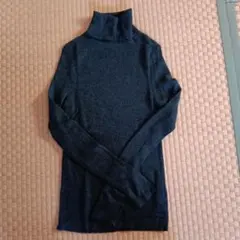 ウール100% ダークグリーンタートルネック