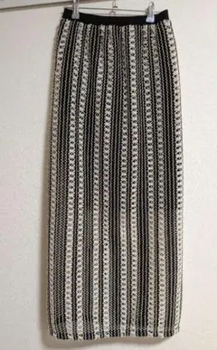 DouDou 　透かし編み　スカートのサムネイル