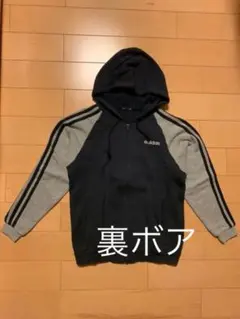 adidas アディダス スウェットパーカー　140センチ