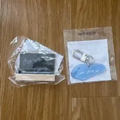 TREASURE ヒョンソク カプセルトイ 黒板 ハートアクリルキーホルダー
