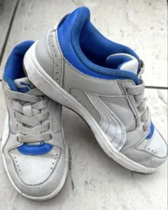 PUMA プーマ 青×グレー　スニーカー 18cm