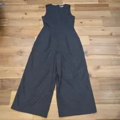 SHARE PARK ダークグレー Vネックオールインワン