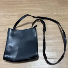 EMODA ブラック ショルダーバッグ フラップ付きのサムネイル