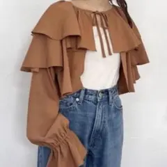 ローリーズファーム　フリル付き長袖シャツ レイヤードトップス