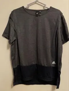 adidasティーシャツ