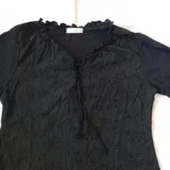 新品未使用 黒花柄刺繍七分袖カットソー