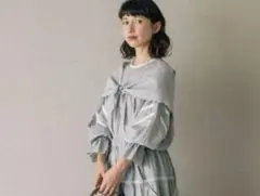 サマンサモスモス　kazumiコラボ　レースブラウス　グレー　ブラウスのみのサムネイル