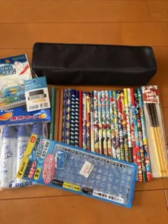 ペンケース　鉛筆 27本　消しゴム　のり　テンプレート　まとめ売り