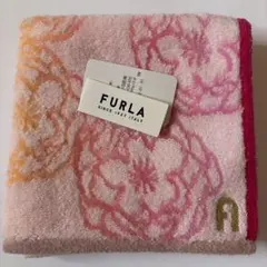 【新品】　FURLA タオル ハンカチのサムネイル