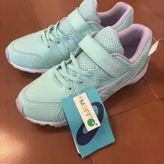 新品　アシックス　asicsスニーカー　子供靴　運動　レーザービーム　23のサムネイル