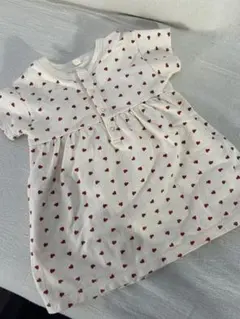 ハート柄半袖ワンピース　74センチ