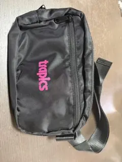トラピックス　ショルダーバッグ