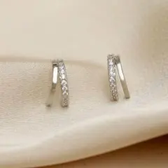 No131 半円CZダイヤ ピアス［シルバー］金属アレルギー対応 高品質