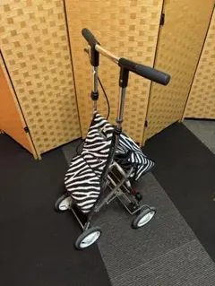 美品】ダックス・小型犬用車いす 黒とピンク アルミ製 - メルカリ