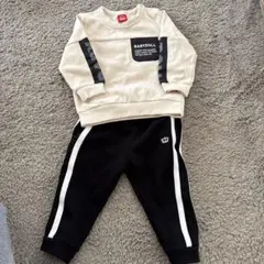 BABYDOLL トレーナーと裏起毛パンツセット