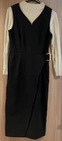 オフィスカジュアル　ワンピース　ジャンバースカート