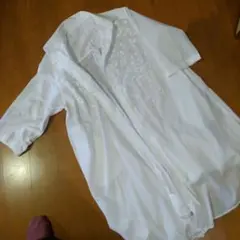 ZUCCa　刺繍入りホワイトロングシャツワンピース