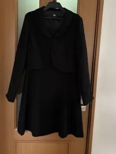 レディース　ブラックフォーマル礼服11号