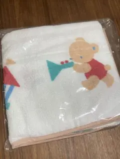 ■非売品・新品未開封■ファミリア　フード付きベビーバスタオル　綿100%