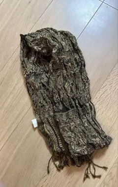 goa 黒と金のフリンジ付きストール