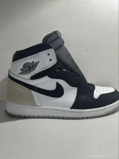 Nike Air Jordan 1 ホワイト/ブラック/ベージュ