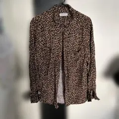 ヒョウ柄シャツ