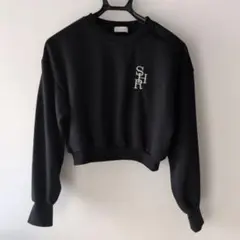 shrita 刺繍入り ショート丈 トレーナー