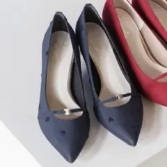 Launa lea 【25秋冬】5cmヒールミニゴールドモチーフパンプス