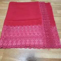 41☓142cm 赤い刺繍入り　ベロア素材　敷きもの　テーブルランナー