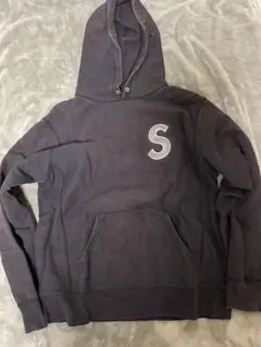 supreme sロゴ パーカー