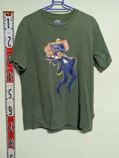 ユニクロ UNIQLO オリーブグリーン Tシャツ イラスト付き