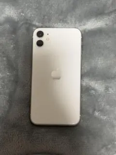 Apple iPhone 11 ホワイト 本体